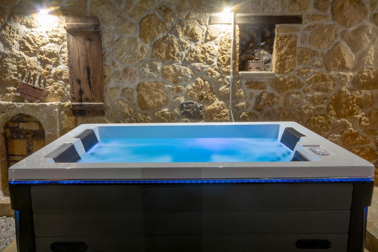 Pamelas House With Jacuzzi Kissamos Ngoại thất bức ảnh