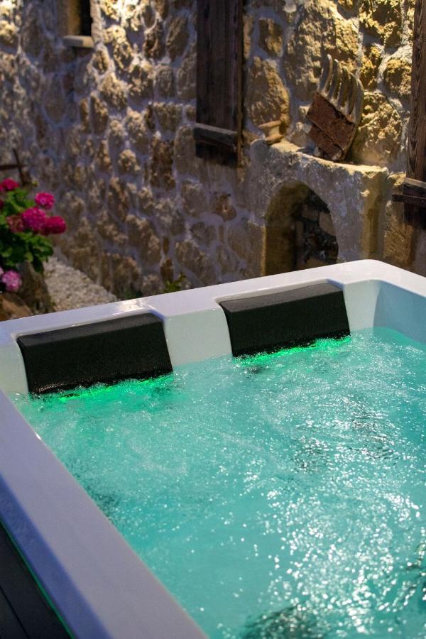Pamelas House With Jacuzzi Kissamos Ngoại thất bức ảnh