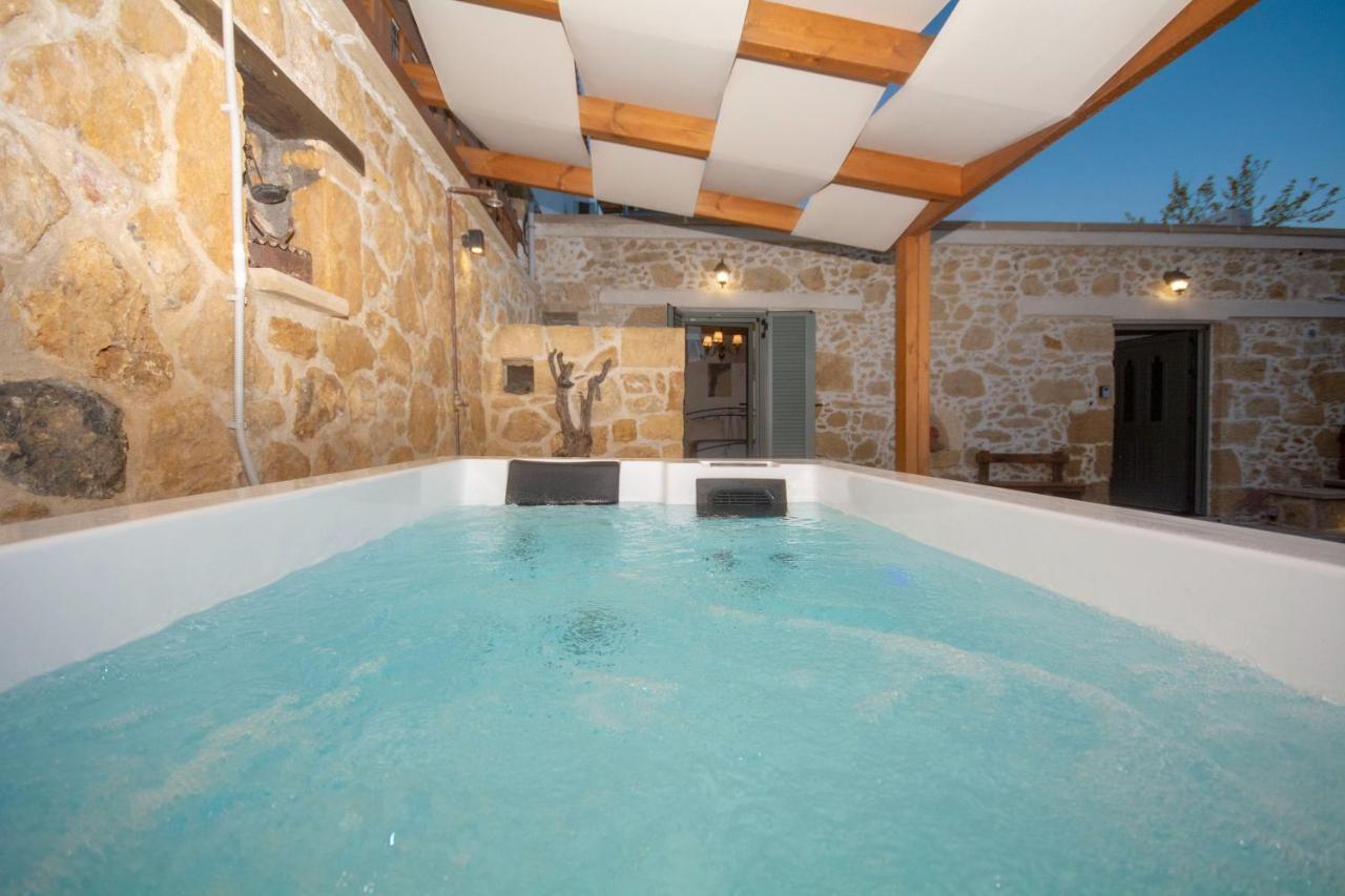 Pamelas House With Jacuzzi Kissamos Ngoại thất bức ảnh
